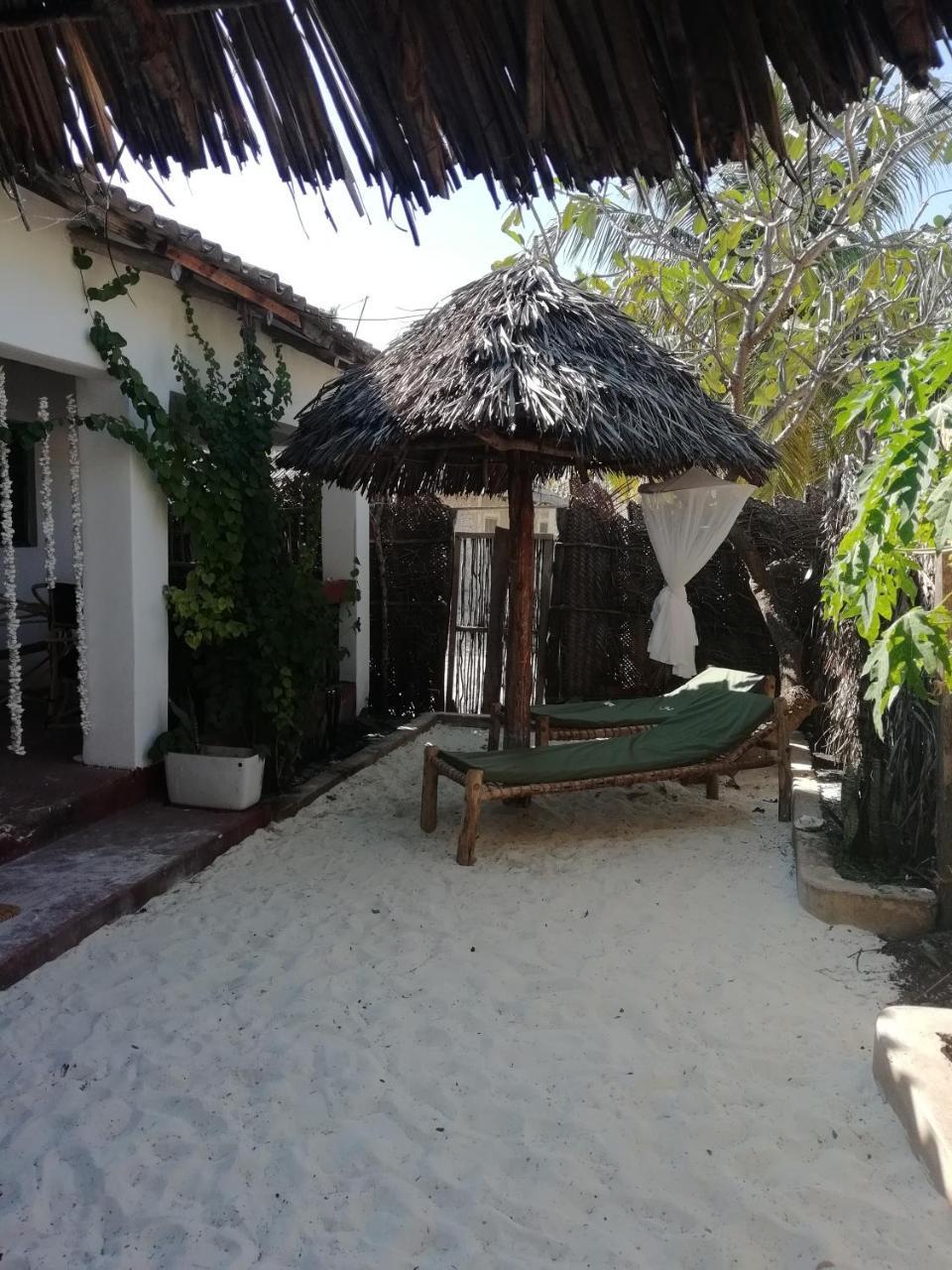 Auberge de jeunesse Sunny House Paje II Extérieur photo