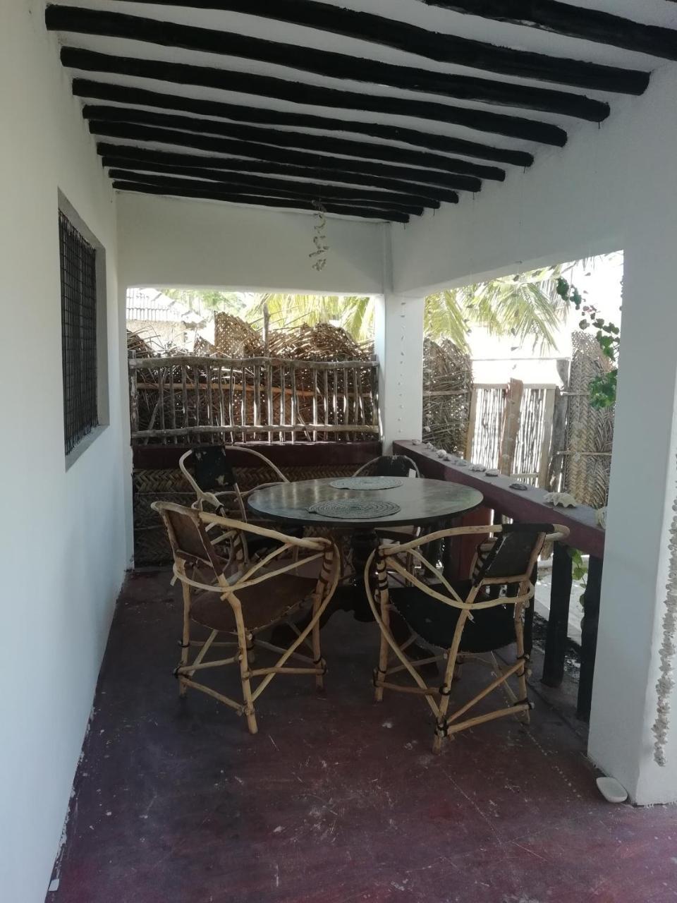 Auberge de jeunesse Sunny House Paje II Extérieur photo